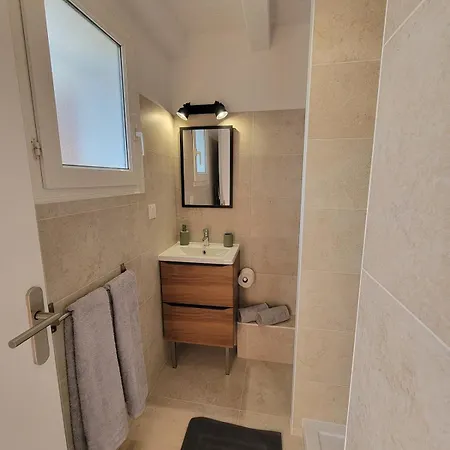 T2 Renove Lumineux, Linge Inclus, Parking Prive, & Vieux Port A Velo Διαμέρισμα *