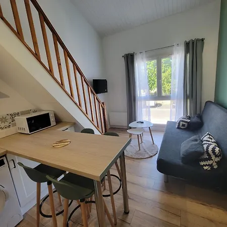 T2 Renove Lumineux, Linge Inclus, Parking Prive, & Vieux Port A Velo Διαμέρισμα *