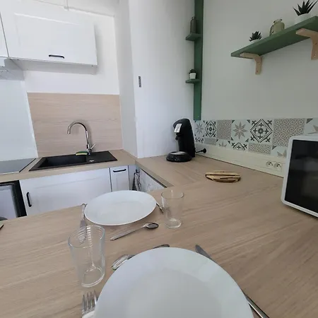 T2 Renove Lumineux, Linge Inclus, Parking Prive, & Vieux Port A Velo * Λα Ροσέλ