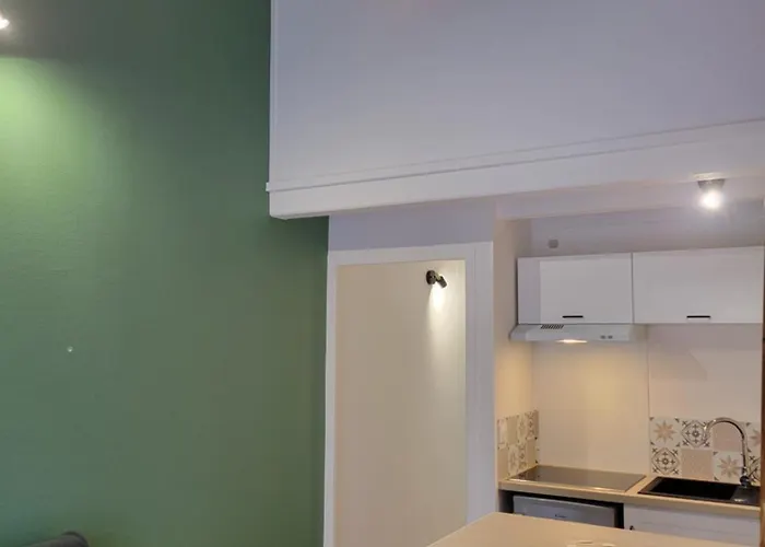 T2 rénové lumineux, Parking privé, Plage&Vieux Port à vélo Appartement *